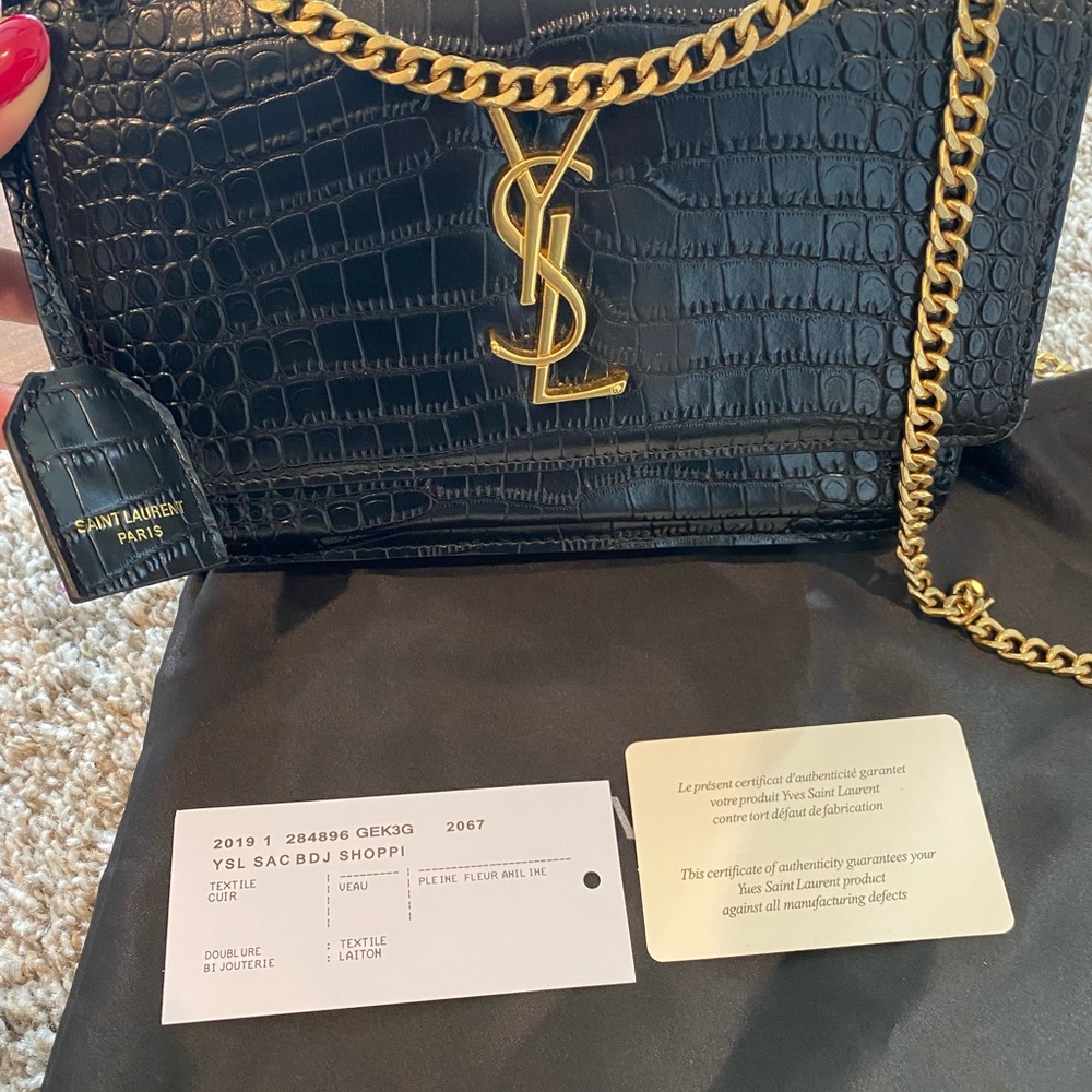 YSL SUNSET MEDIUM IN CROCODILE EMBOSSED SHINY LEATHER